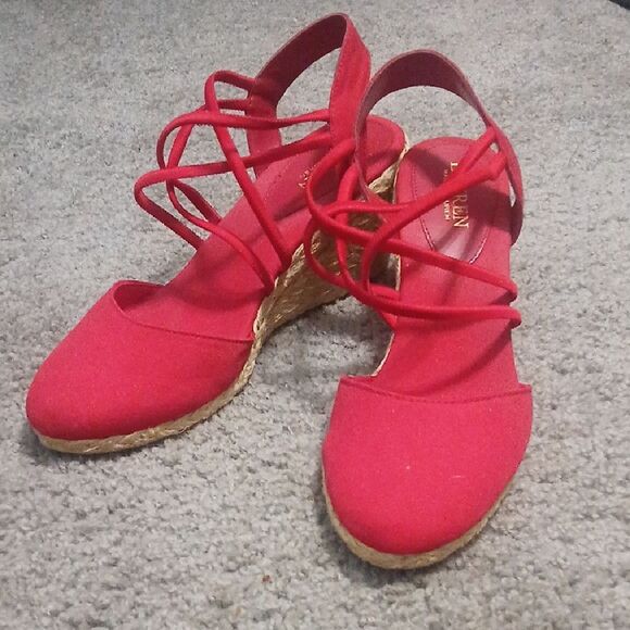 Lauren Ralph Lauren Caralee Red canvas wedge close toe sandals Sz 10 EUC - Picture 1 of 8